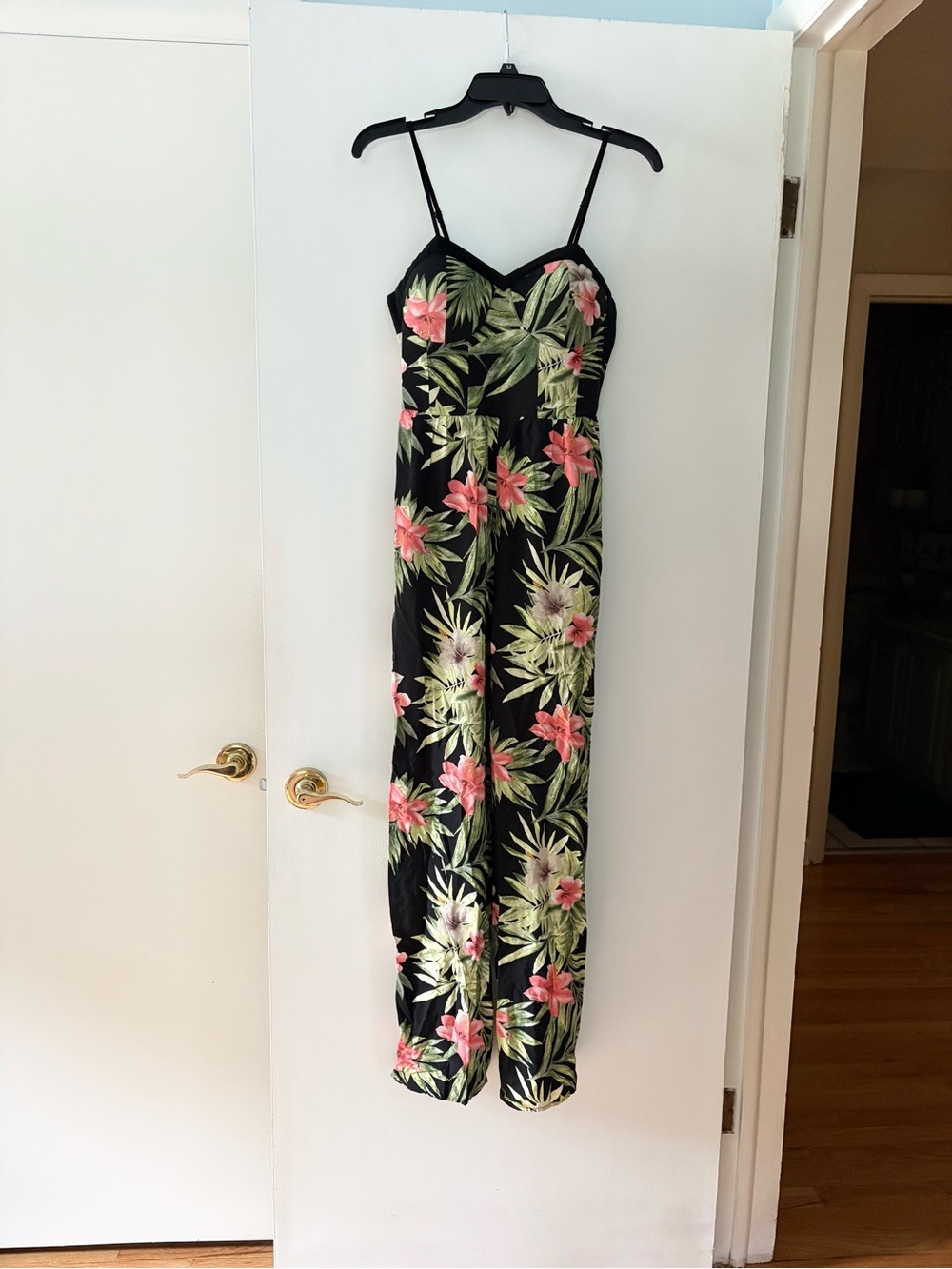 Xhilaration black tropical hibiscus Hawaiian jumpsuit small